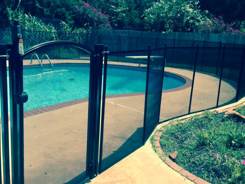 pool fence with gate